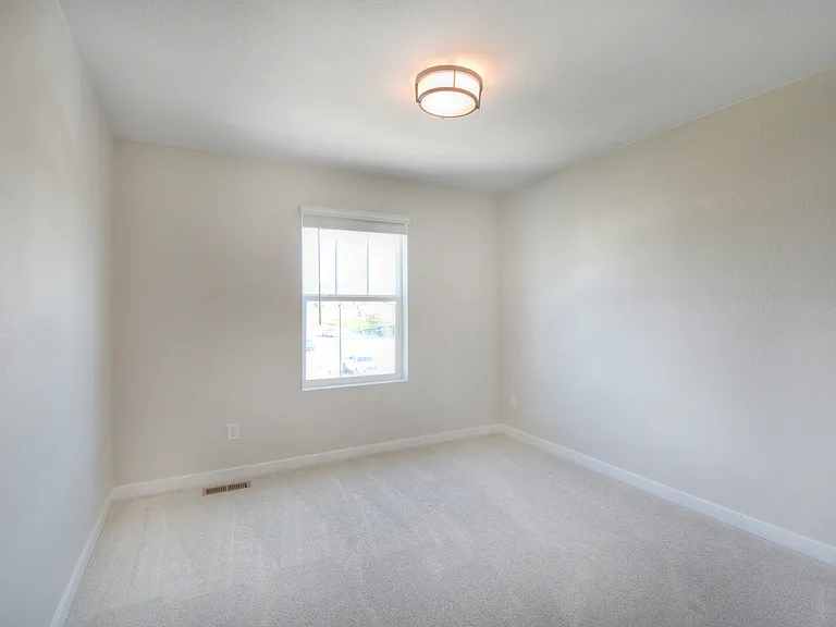 7011 Knapp Dr — Photo 4