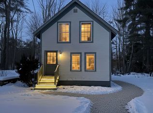 25 Huckins St, Center Ossipee, NH 03814