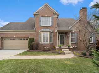 44973 Broadmoor Cir S, Northville, MI 48168