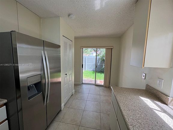 4th image of 1445 Springside Dr