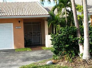 9215 SW 8th Ter, Miami, FL 33174