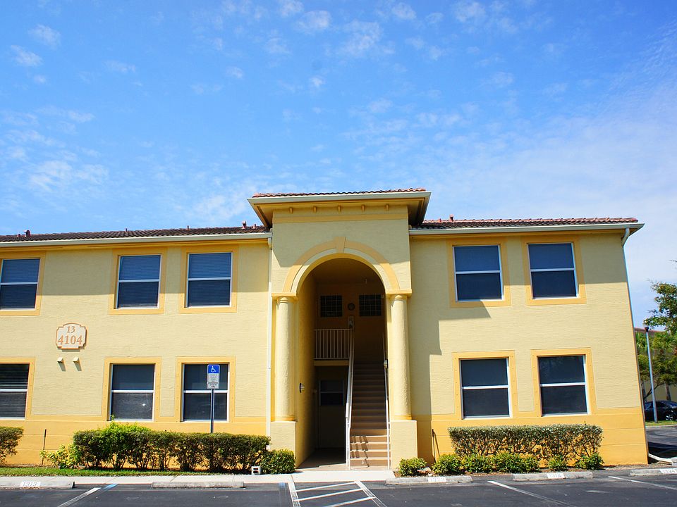 1st image of 4104 Bellasol Cir APT 1313