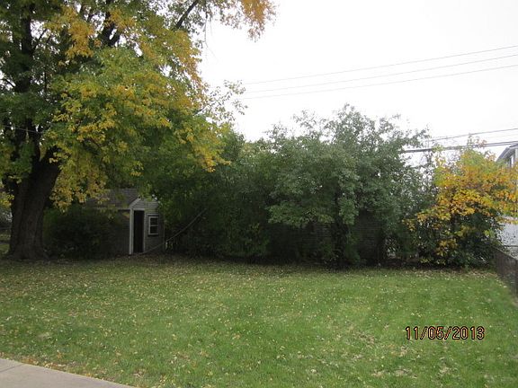 2nd image of 11525 W Grand Ave