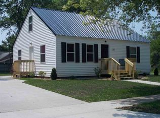 505 3rd St NW, Independence, IA 50644