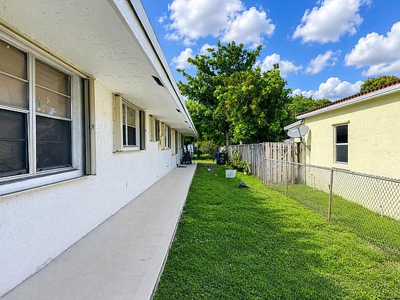 2nd image of 2419-2421 Johnson Street #2419, 2421