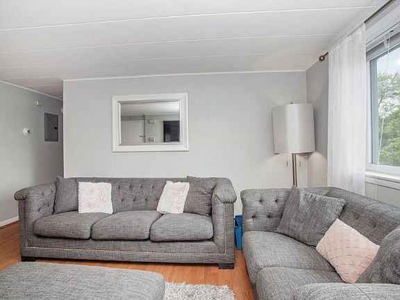5th image of 24 Nelson Dr APT 3A