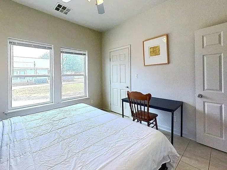 615 W Martin Luther King Dr #1 — Photo 16