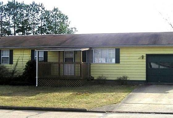 1st image of 46 E Hickory St