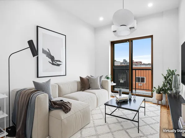 119 Woodbine Street image 1 of 7