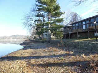 180 Red Gable Rd, East Brookfield, MA 01515