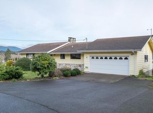 3320 NE Yacht Ave, Lincoln City, OR 97394