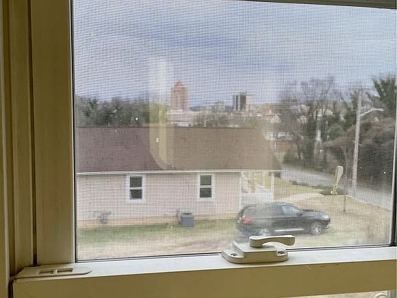 3rd image of 627 Loudon Ave NW #629