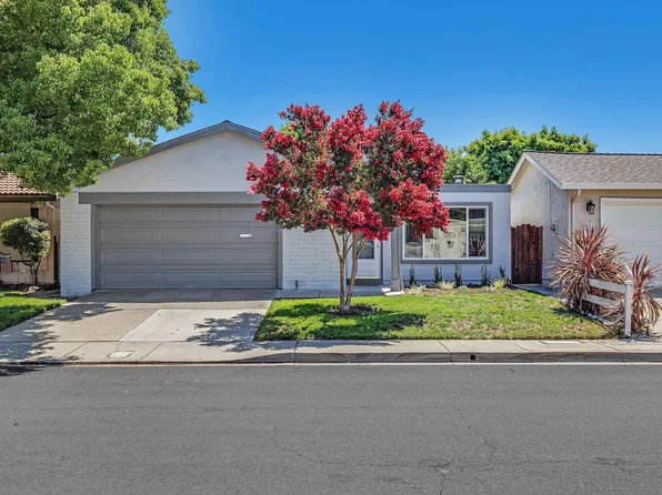 2209 Goldcrest Cir, Pleasanton, CA 94566