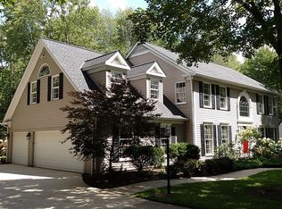 35521 Quartermane Cir, Solon, OH