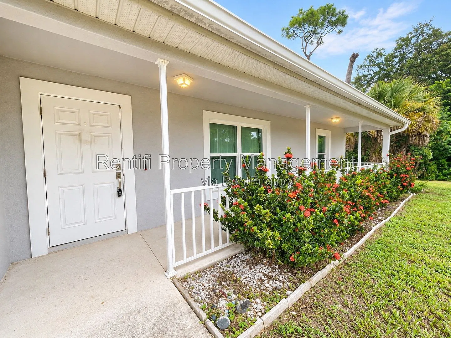 3 bed, 2.0 bath, 1494 sqft, $2,100 — Photo 2