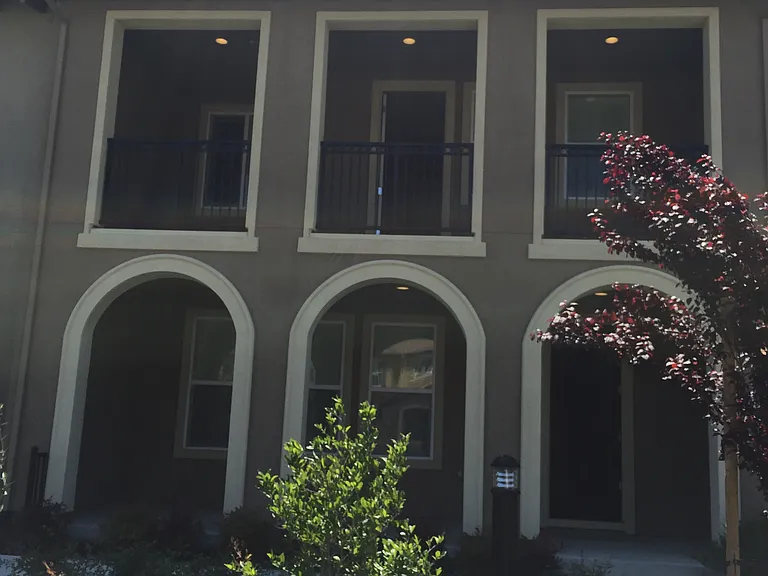 3260 Giovanni Way — Photo 2