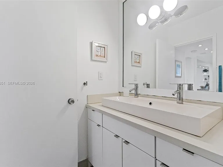 100 Lincoln Rd #410 — Photo 11