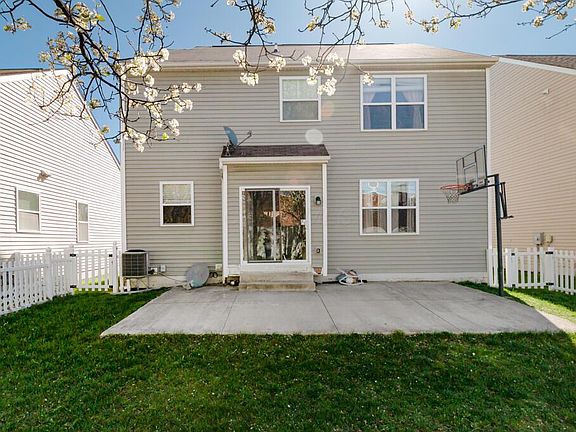 3rd image of 2851 Regaldo Dr