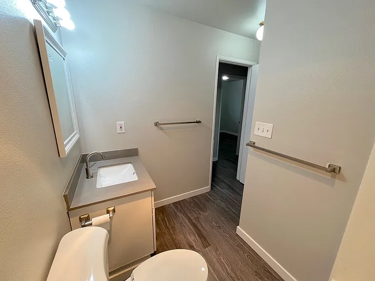 8819 Pacific Ave #B7 — Photo 13