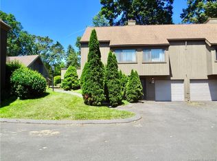 181 Apache Ln #A, Stratford, CT 06614