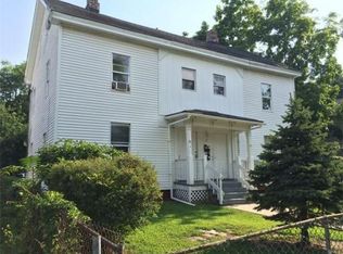 67 King St, Springfield, MA 01109