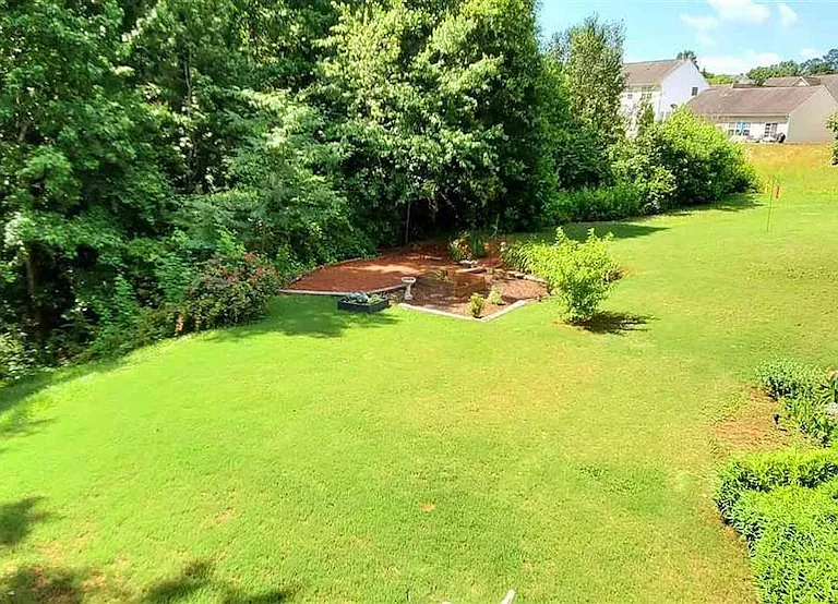 106 Welsford Ct — Photo 29