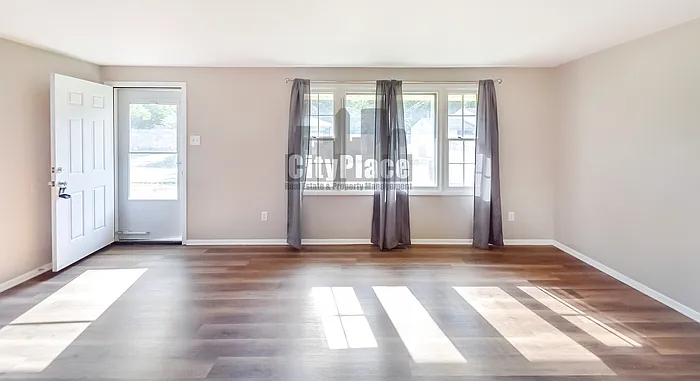 1712 Arley Dr — Photo 6