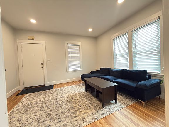 2nd image of 942 Highland Ave