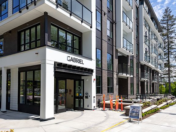 5th image of 13455 94a Ave #211