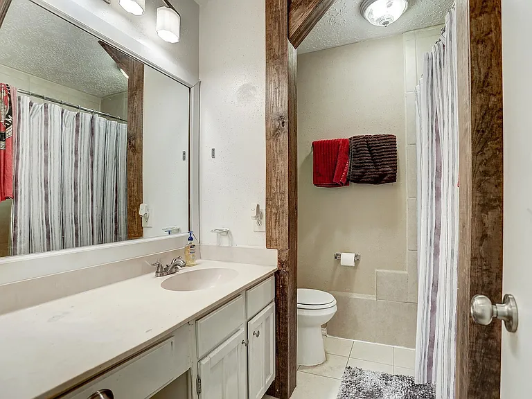 7006 Zieglers Grv — Photo 12