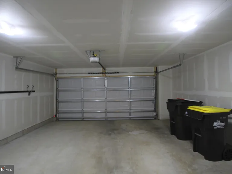 228 Compass Dr — Photo 34