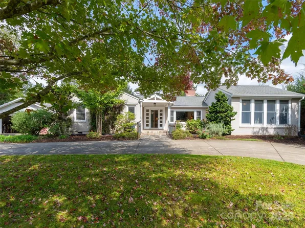 445 Lakeshore Dr, Asheville, NC 28804
