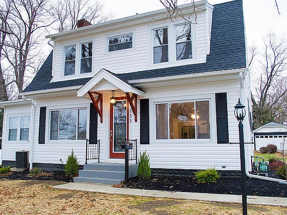 2nd image of 333 Derrick Ave