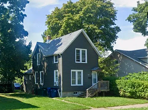 1634 Victoria Ave Photo 1
