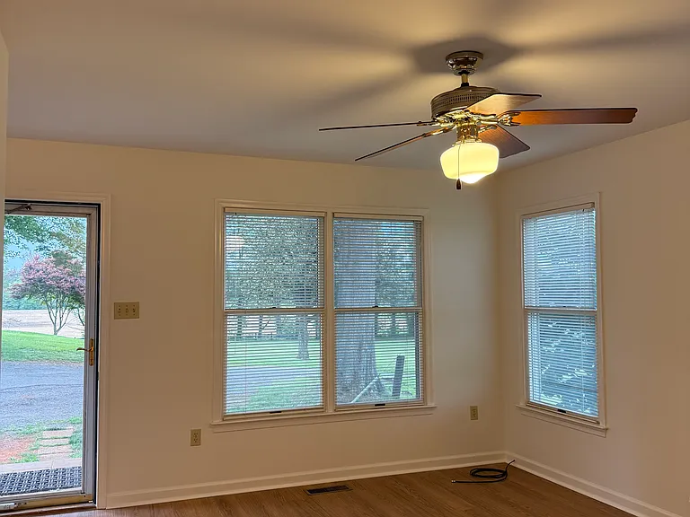 9630 Lees Mill Rd — Photo 8