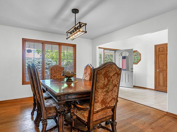 2nd image of 934 Marble Blvd