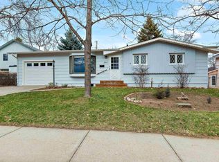 3914 Mary Dr, Rapid City, SD 57702