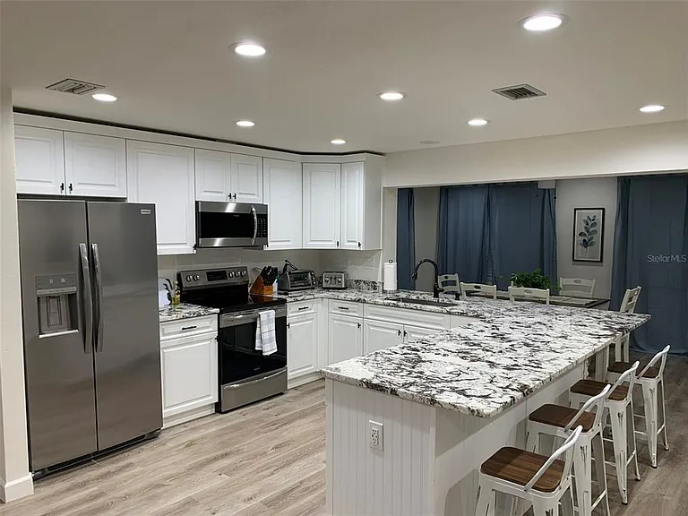 23184 Glory Ave — Photo 9