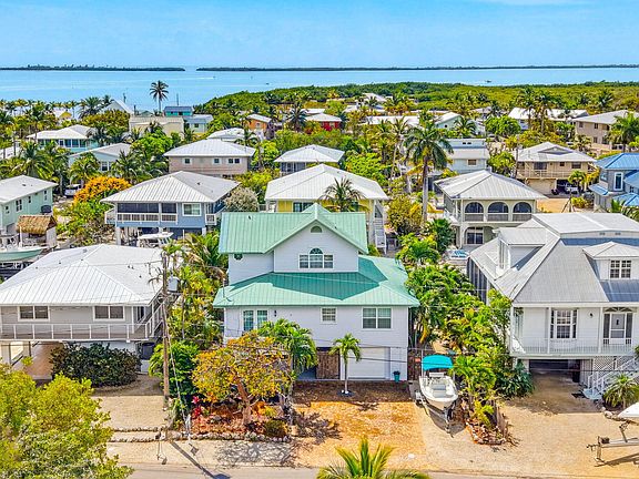 4th image of 28560 Doubloon Rd