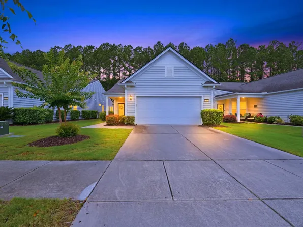 531 Eastern Isle Ave, Summerville, SC 29483