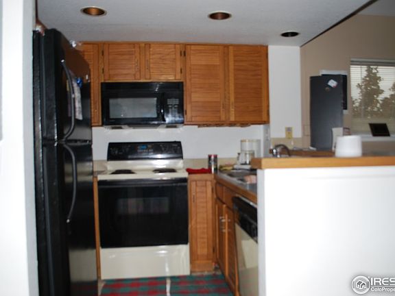 4th image of 935 Broadway St #214