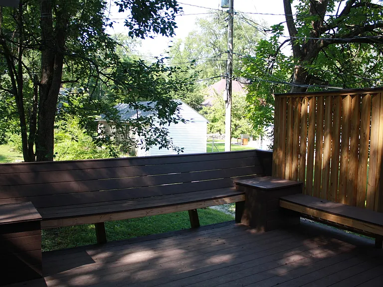 213 E Cottage Grove Ave — Photo 8