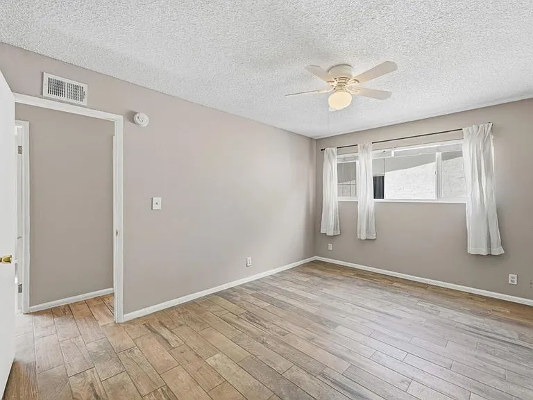2825 College Blvd #2825 — Photo 15