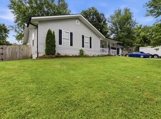 512 N Dill St, Marshfield, MO 65706