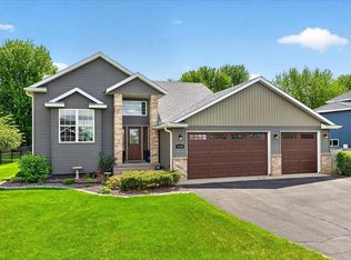 1130 Hillside Rd, Sauk Rapids, MN 56379