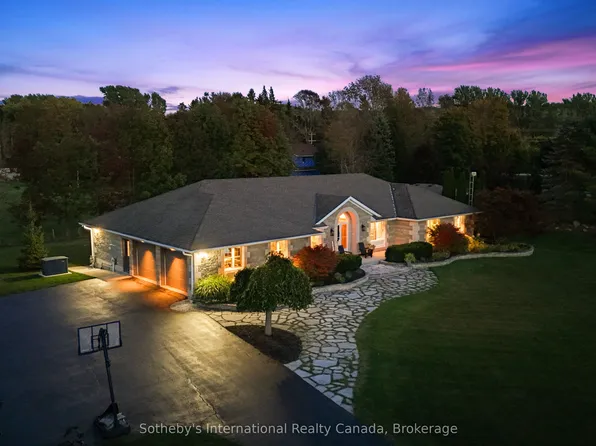 447 Union St, Meaford, ON N4L 1W7