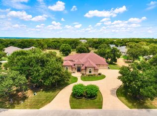 1939 Running Creek Dr, Salado, TX 76571