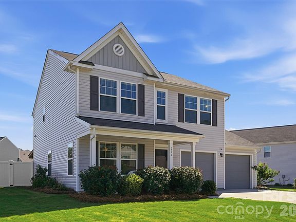 4th image of 206 Amberly Cir