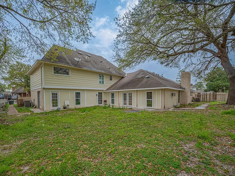 4015 Black Locust Dr — Photo 47