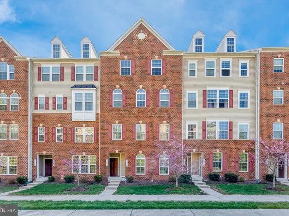 3544 Briarwood Dr, Dumfries, VA 22026